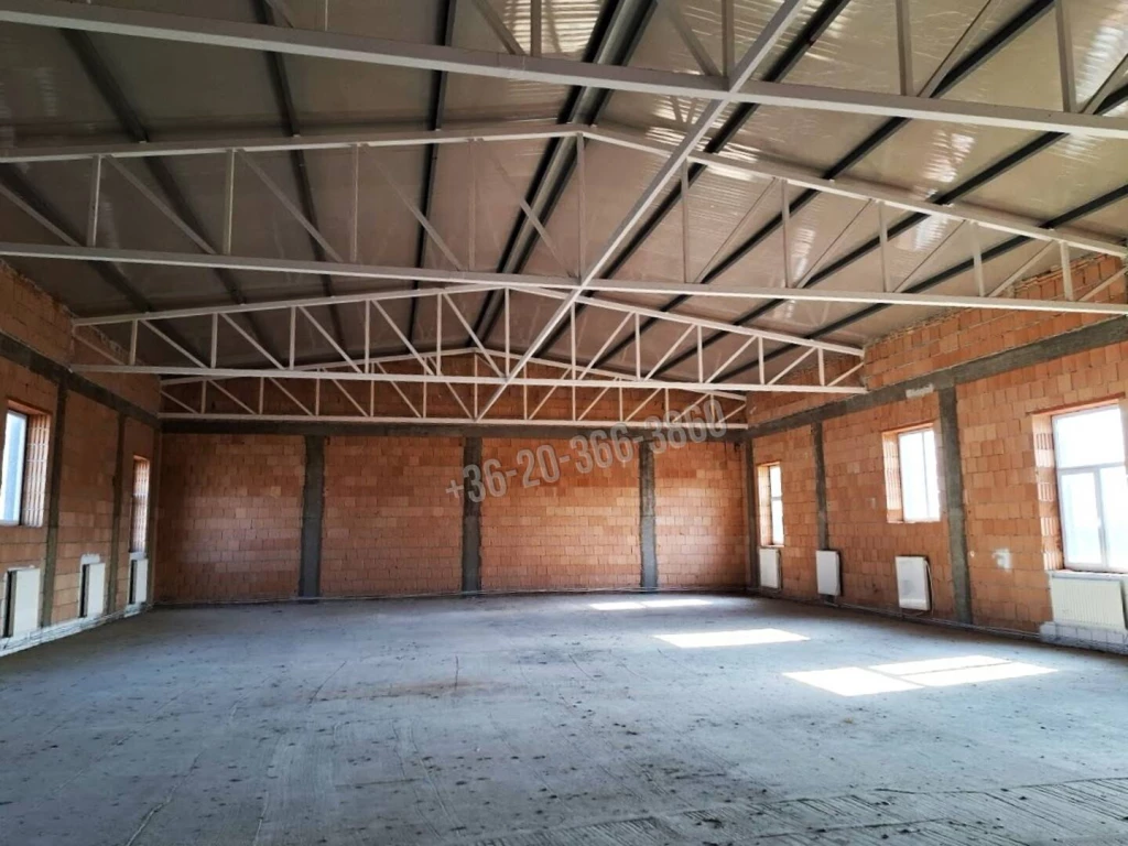 Eladó Gyárépület, Sóskút, Ipari park, 950nm, 259000000 Ft