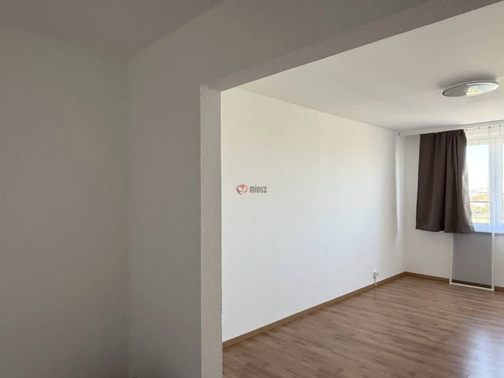 Kiadó Panellakás, Székesfehérvár, Víziváros, Semmelweis Ignác utca, 62nm, 210000 Ft