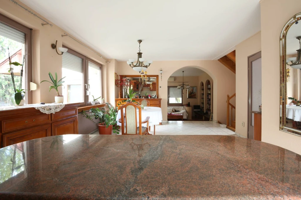 Eladó Ikerház, Szentendre, Belváros, 170nm, 124500000 Ft