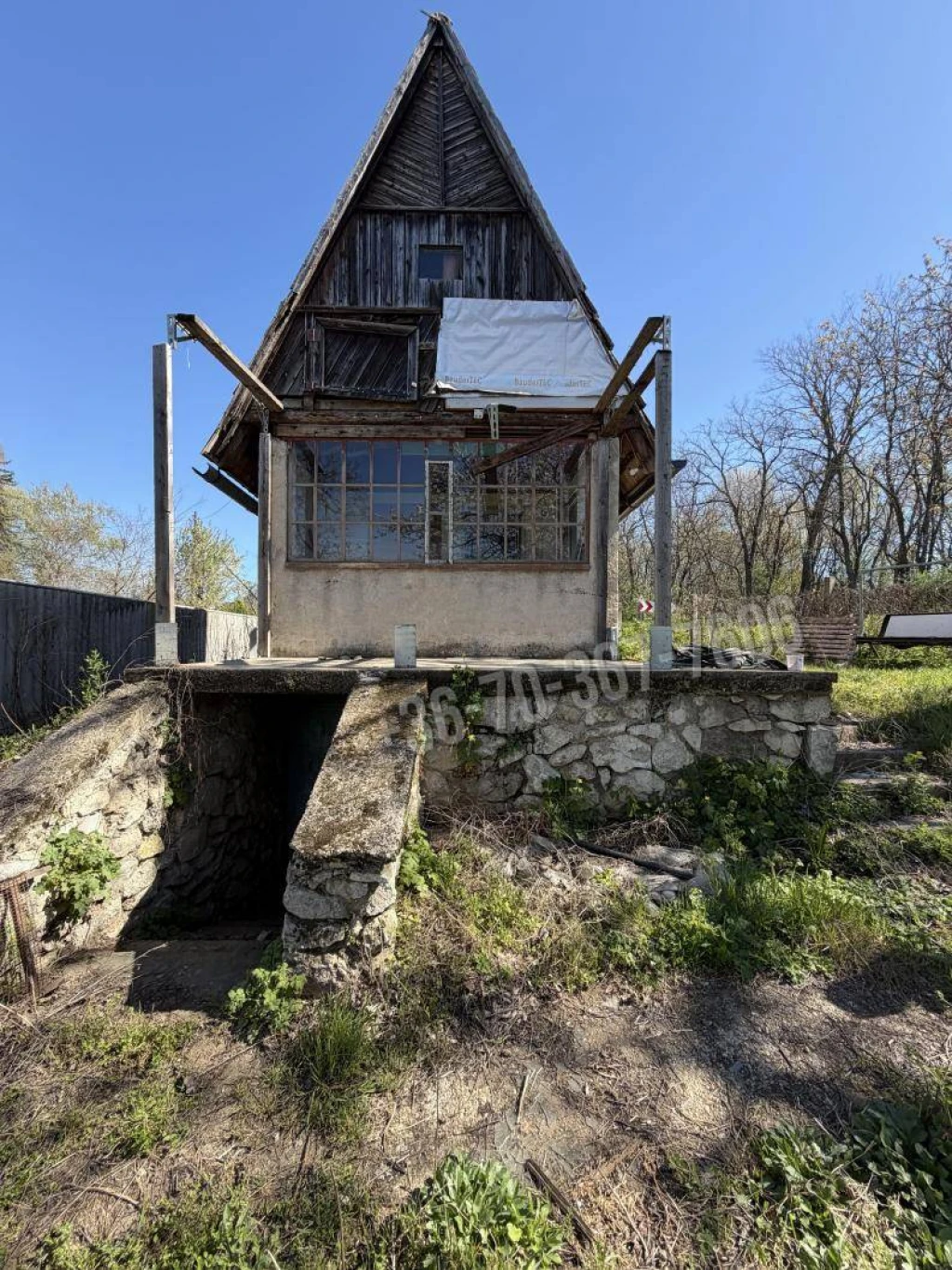 Eladó Üdülő, nyaraló, Szomód, 18nm, 13990000 Ft