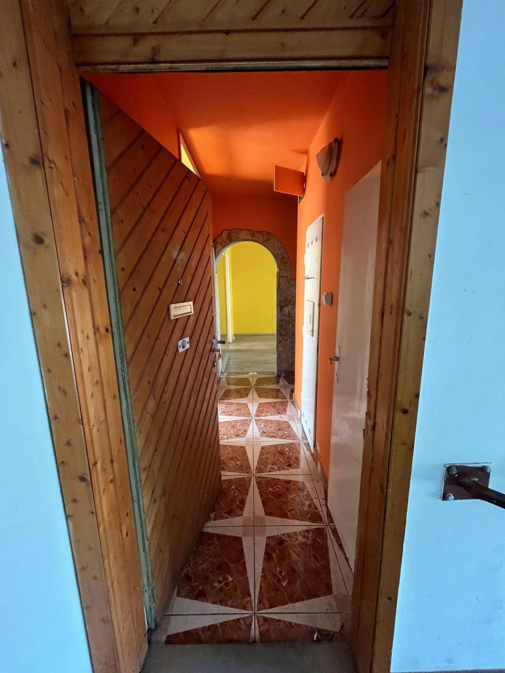 Eladó Panellakás, Dunaújváros, Ságvári városrész, 59nm, 34900000 Ft