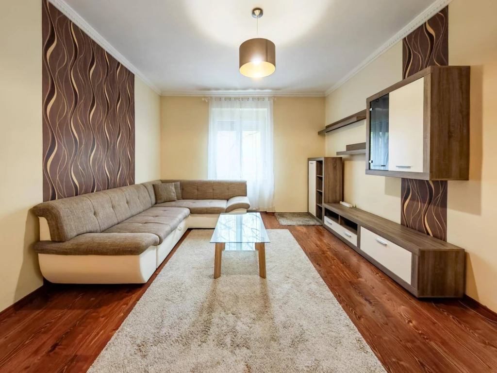 Eladó Téglalakás, Tatabánya, 52nm, 45400000 Ft