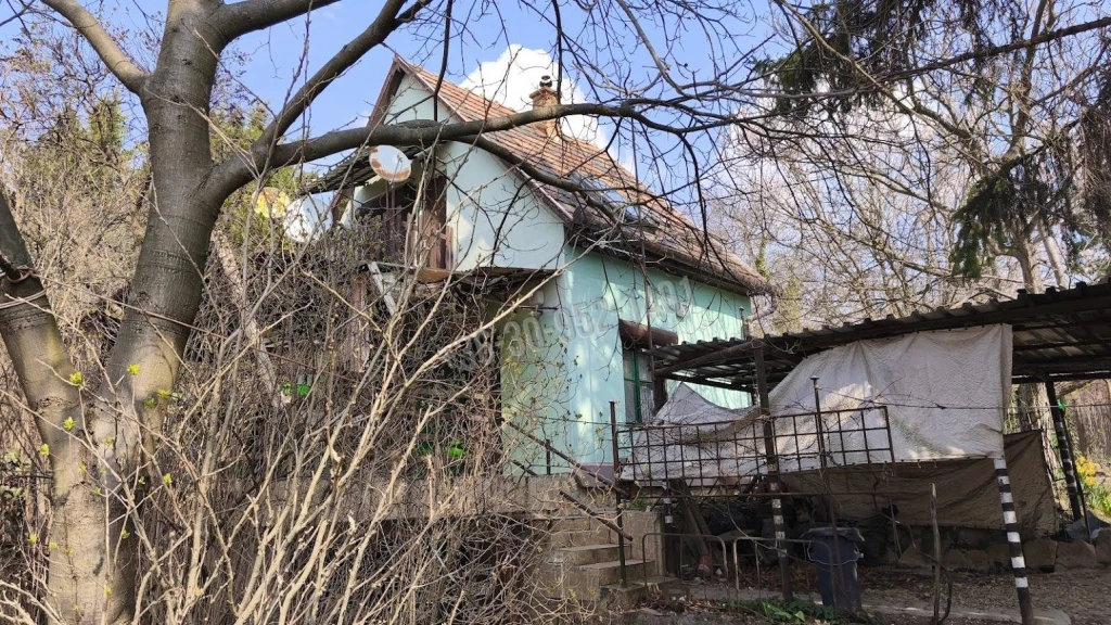 c3-1-name c2-1-name, Budakeszi, Nagyszénászug