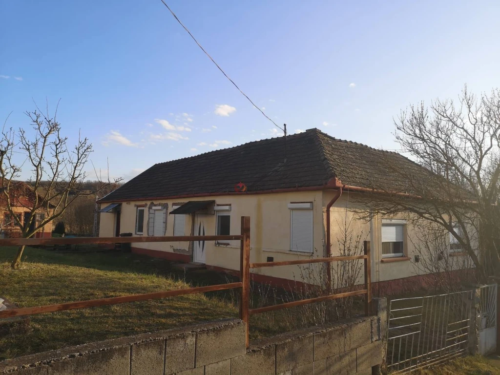 Eladó Családi ház, Cserháthaláp, 170nm, 12900000 Ft