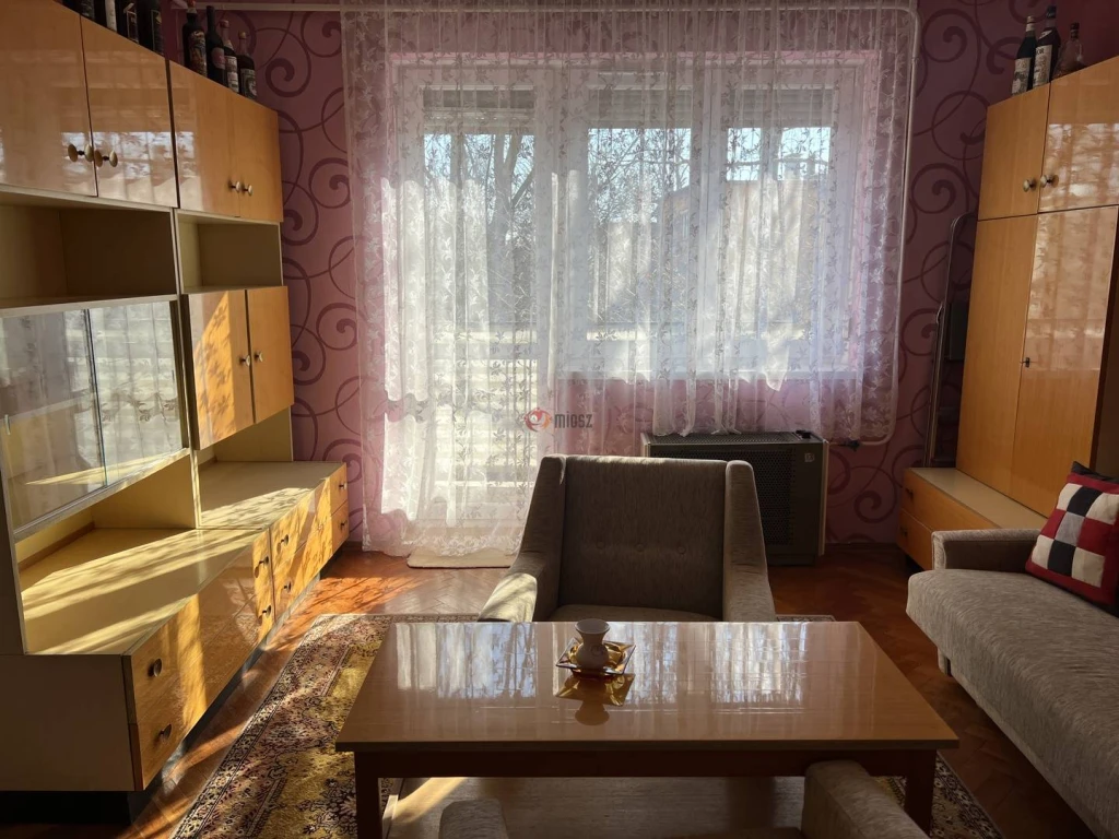 Eladó Téglalakás, Székesfehérvár, Rádió lakótelep, Rádió utca, 52nm, 46500000 Ft