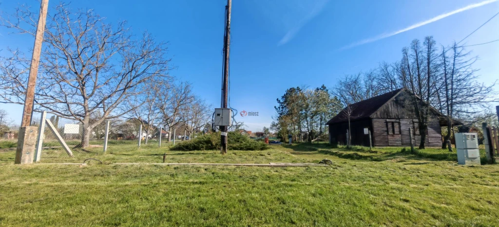 Eladó Építési telek, Orosháza, Gyopárosfürdő, Tulipán utca, 540nm, 3990000 Ft