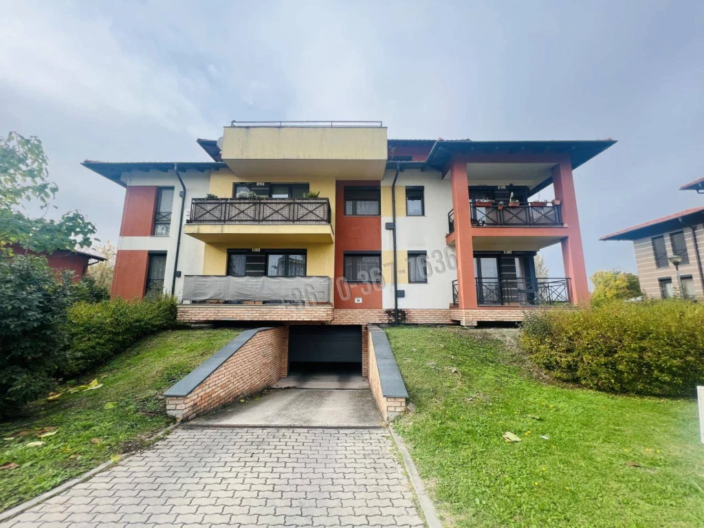 Kiadó Téglalakás, Tata, 53nm, 220000 Ft