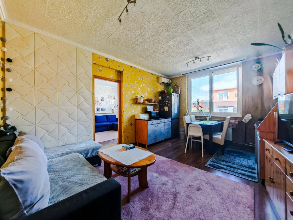 Eladó Téglalakás, Tatabánya, 53nm, 50000000 Ft