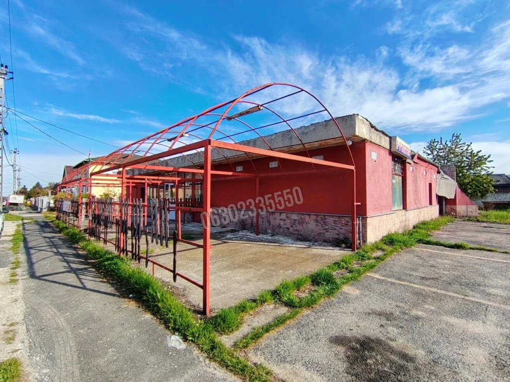 c3-1-name c2-1-name, Oroszlány