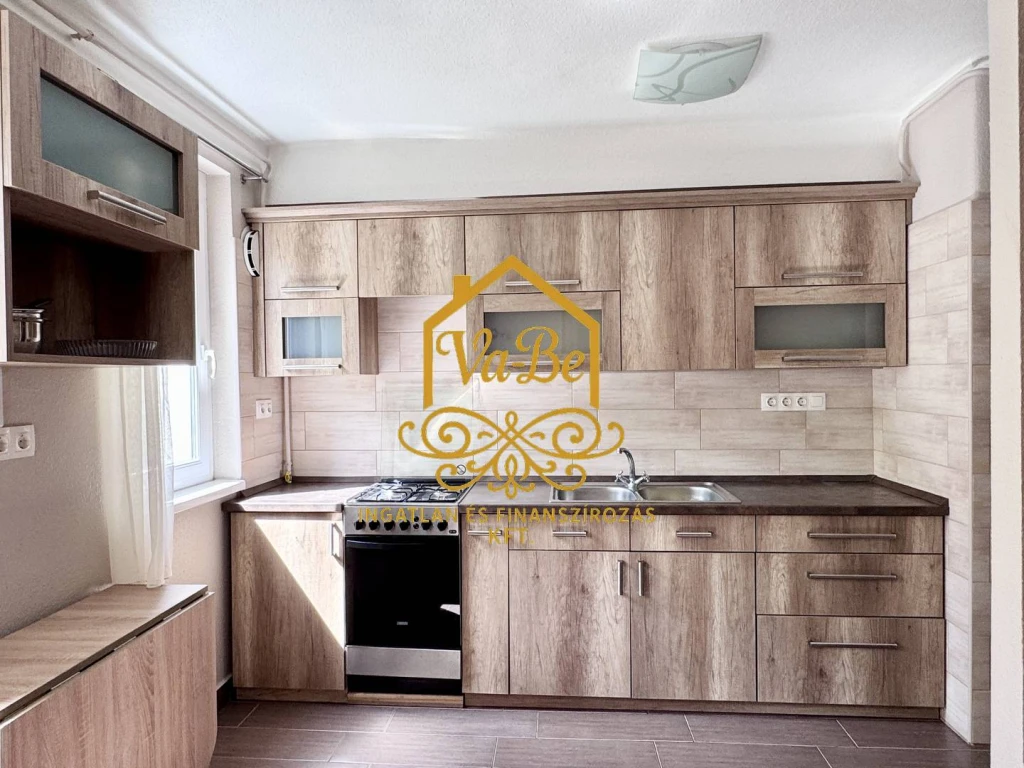 c3-1-name c2-19-name, Eger, Hatvanihóstya