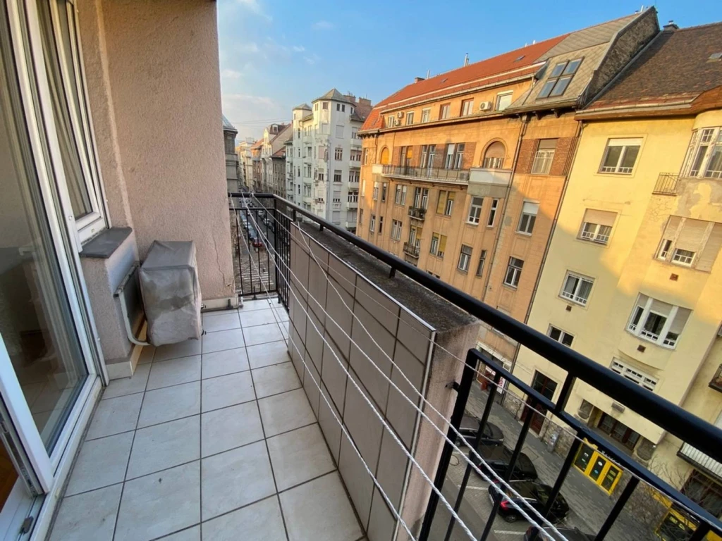 c3-2-name c2-19-name, Budapest XIII. kerület, Újlipótváros, Csanády utca