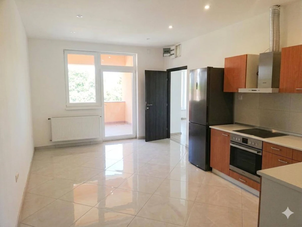 Kiadó Téglalakás, Komárom, 75nm, 200000 Ft