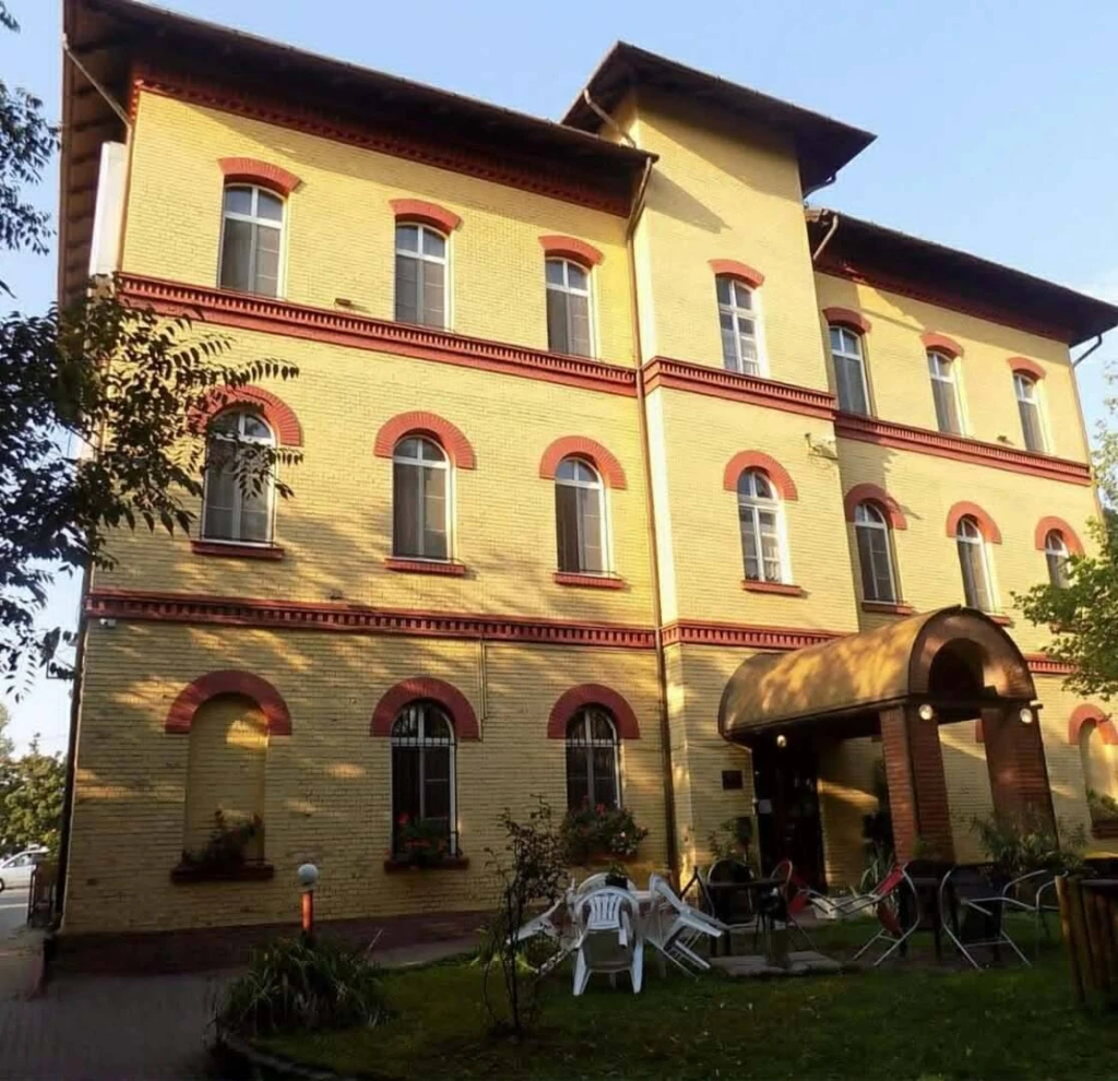 Kiadó Hotel, panzió, Budapest IX. kerület, Rehabilitációs terület, 441nm, 3949000 Ft