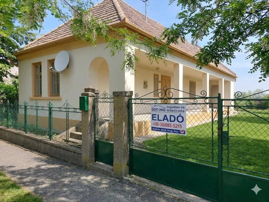 Eladó Családi ház, Sikátor, 102nm, 16900000 Ft