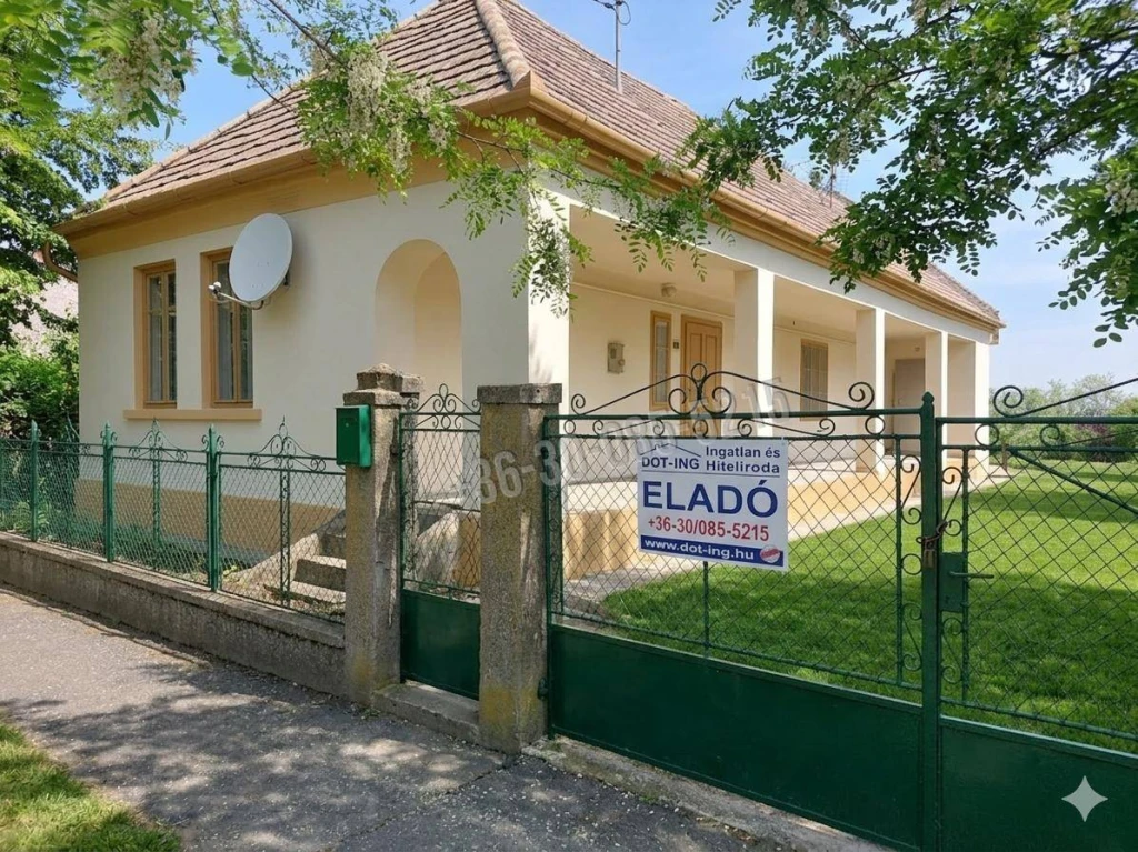 Eladó Családi ház, Sikátor, 102nm, 16900000 Ft