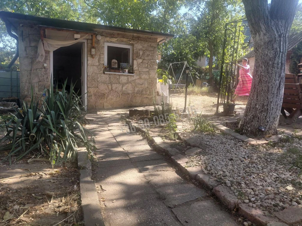 Eladó Üdülő, nyaraló, Környe,  Nincs megadva, 24nm, 15500000 Ft