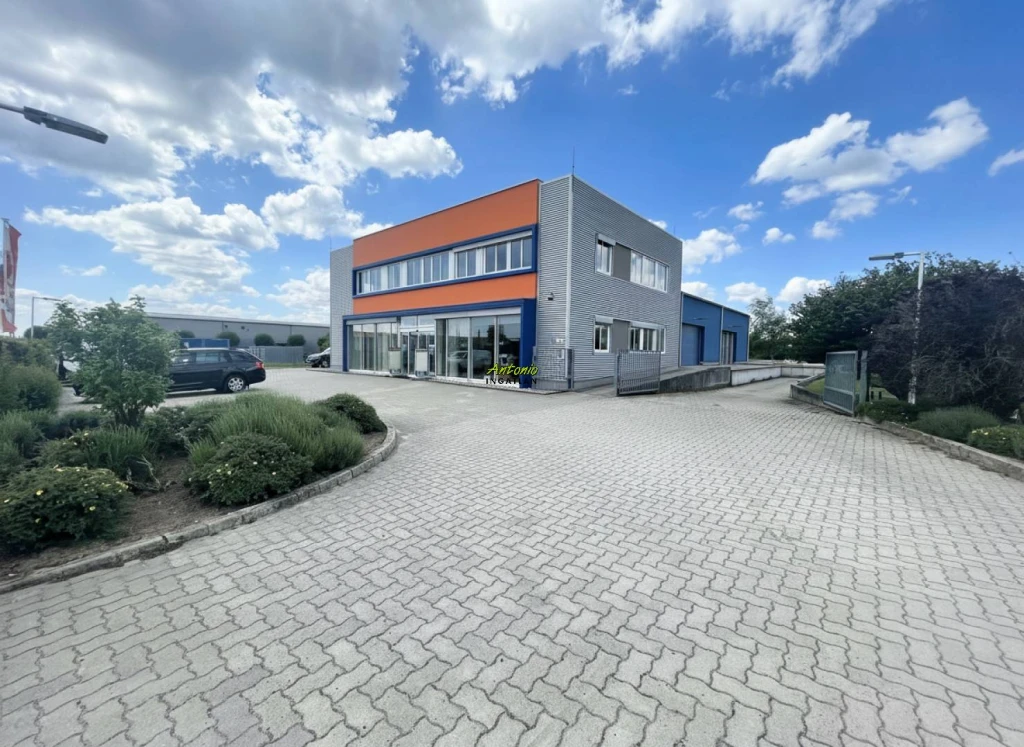 c3-1-name c2-65-name, Sopron, Keleti iparterület
