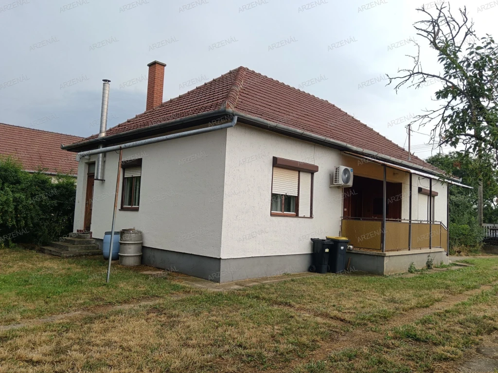 c3-1-name c2-1-name, Bakonszeg