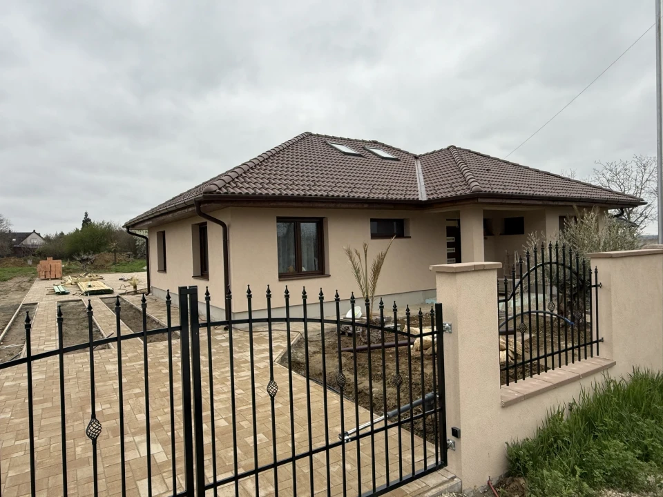 c3-1-name c2-1-name, Kaposvár