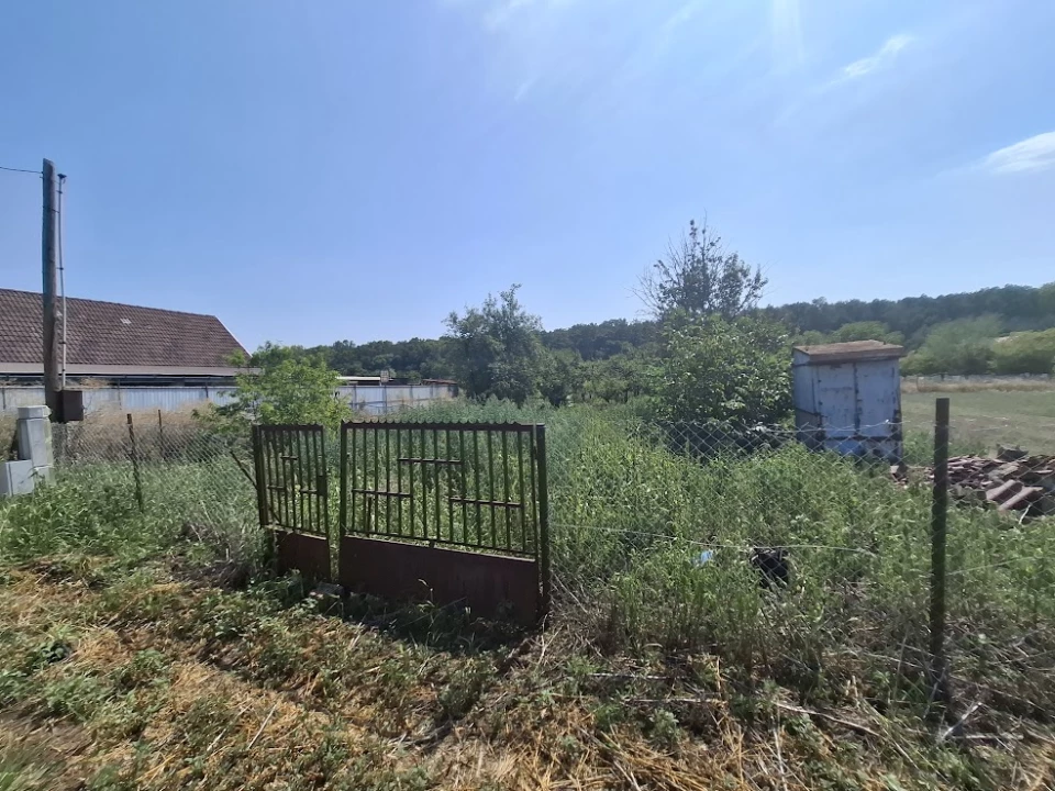 For sale closed garden, Hajdúszoboszló