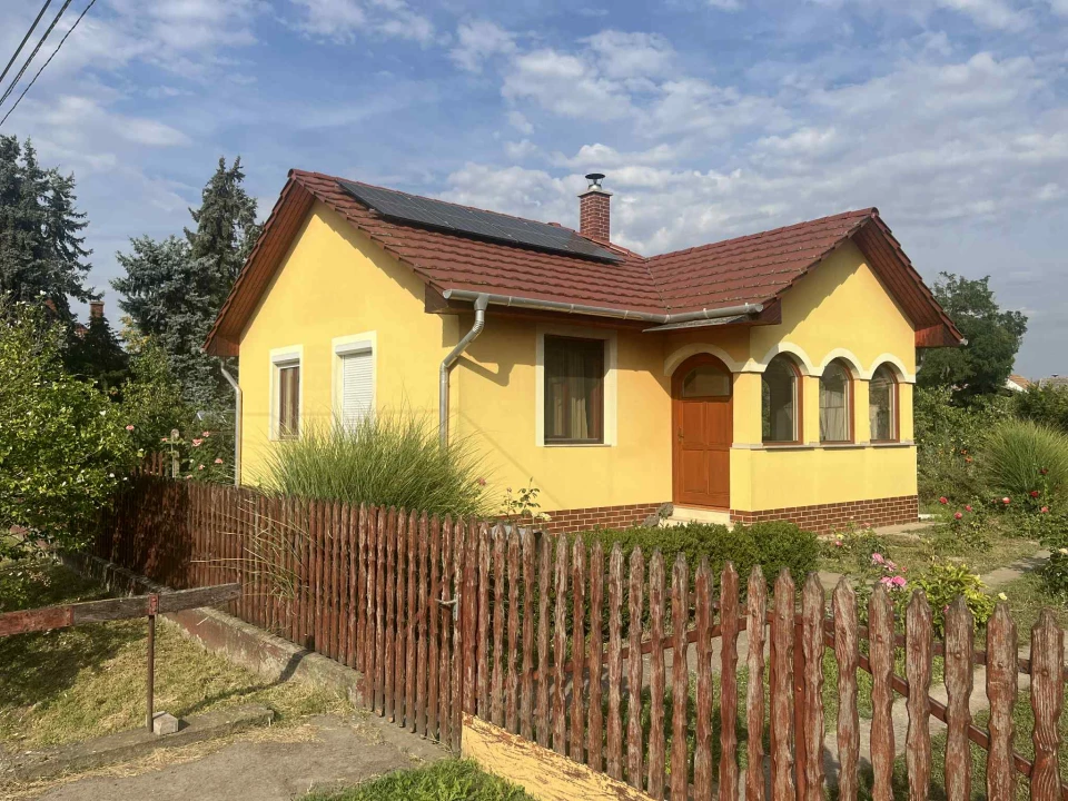 Eladó családi ház, Nádudvar