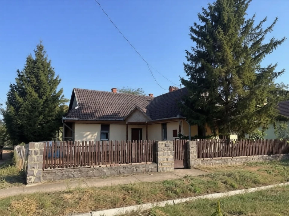 Eladó családi ház, Báránd