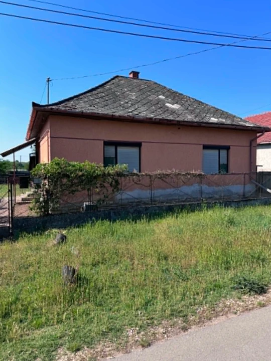 Eladó családi ház, Sáránd