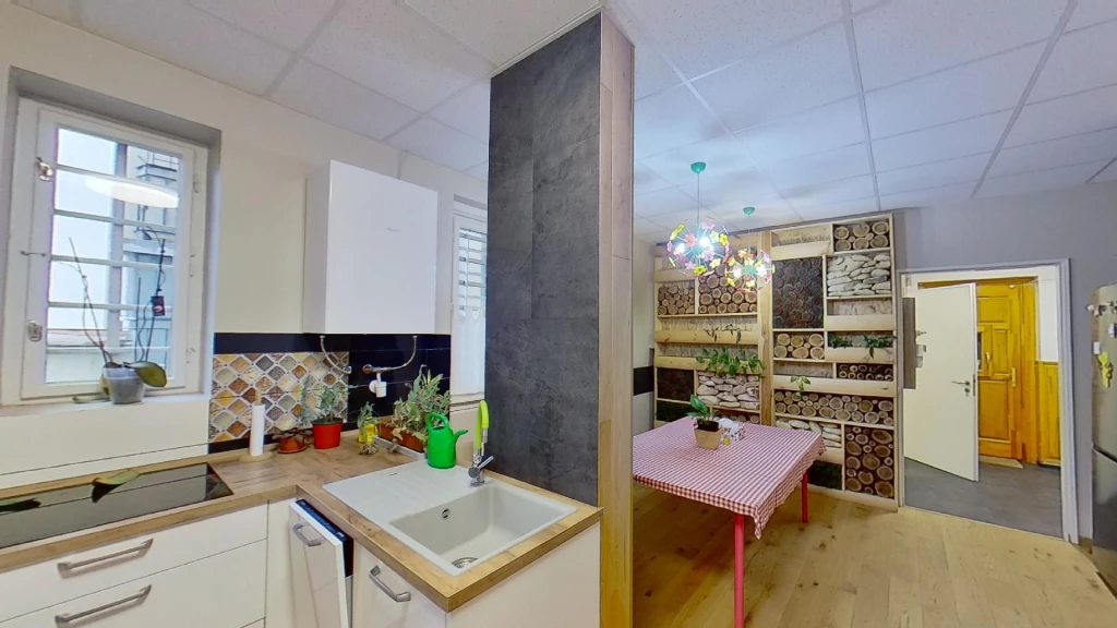 Papszer utcában 145 m2 lakás!