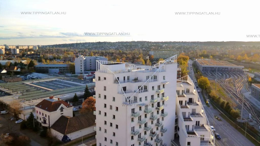 ETELE PLAZA SZOMSZÉDSÁGÁBAN, FRISSEN FELÚJÍTOTT, DUPLA LOGGIÁS, PANORÁMÁS OTTHON, VÁRJA LEENDŐ ÚJ TULAJDONOSÁT!