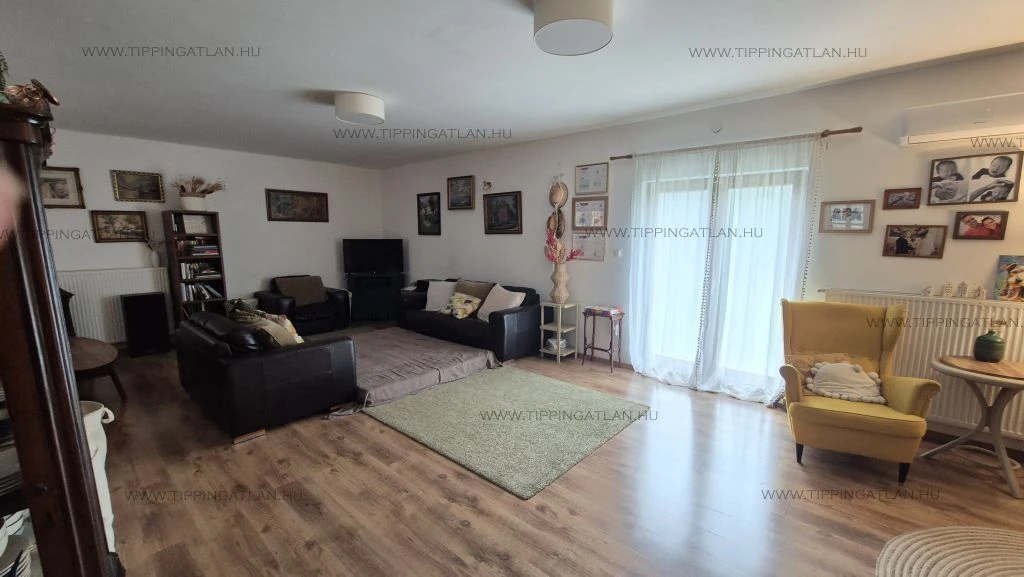 For sale brick flat, Budapest XI. kerület, Péterhegy, Kápolna út