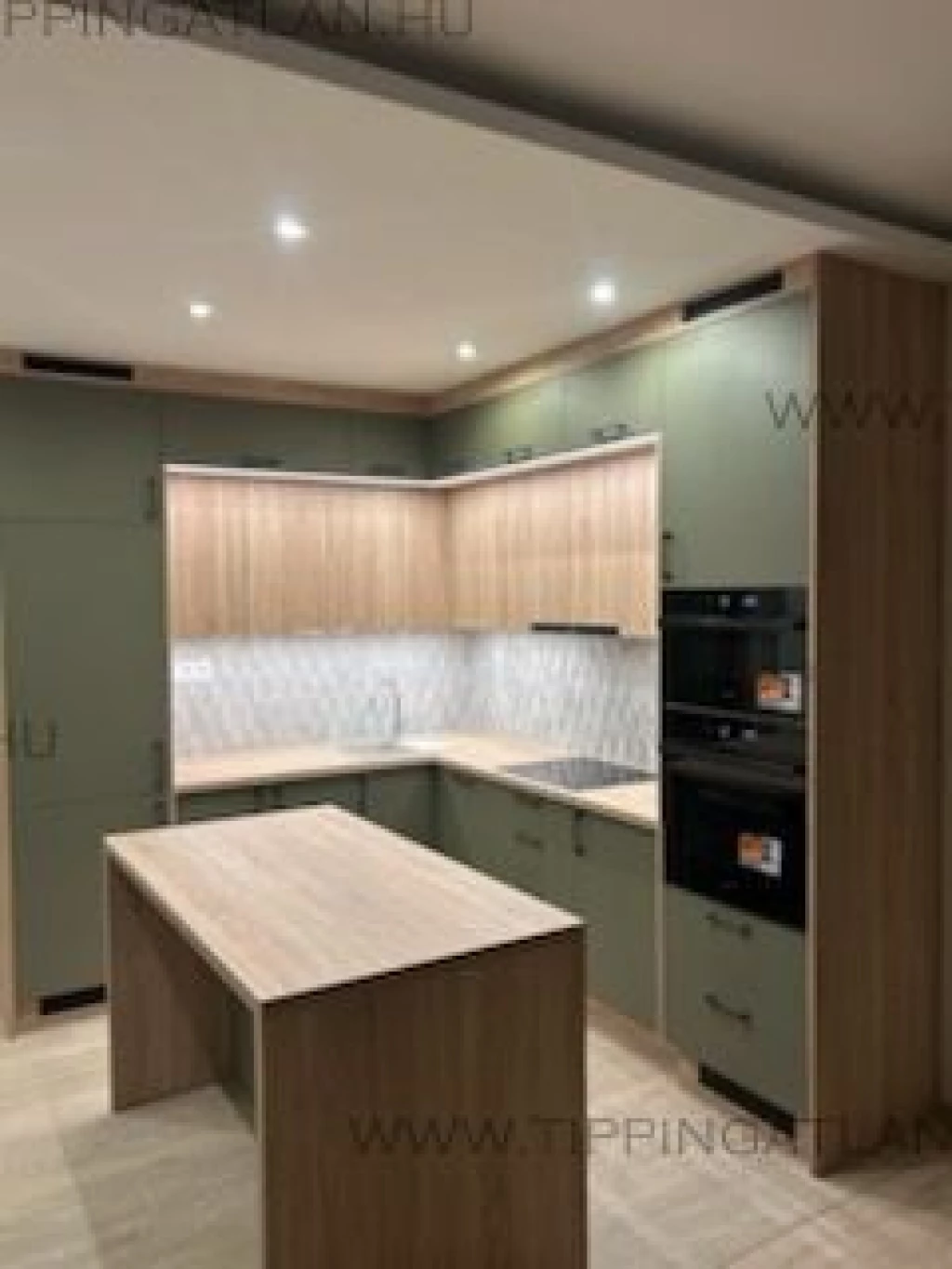 JÓZSEF ATTILA LAKÓTELEPEN MINŐSÉGI 2 + 1  FÉLSZOBÁS 15 M2 -ES ERKÉLYES OTTHON!