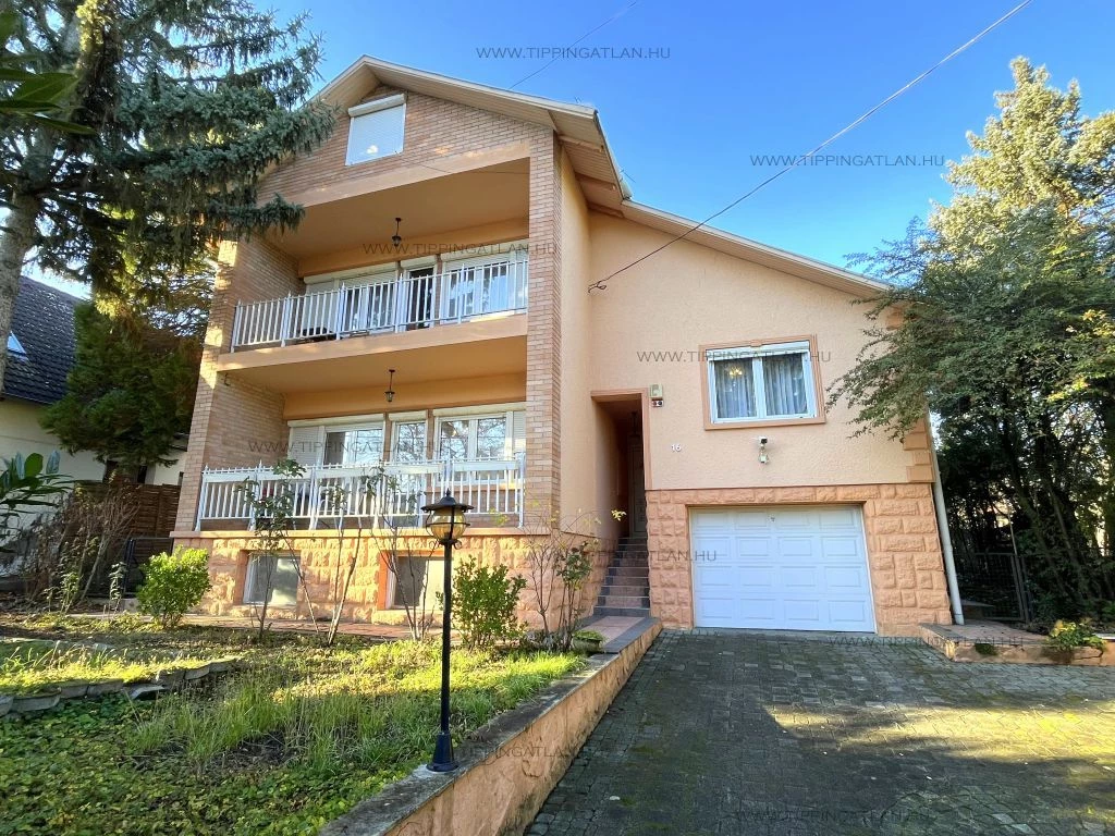 CSALÁDBARÁT KIALAKÍTÁSÚ CSALÁDI HÁZ BUDAPEST KIEMELT ZÖLDÖVEZETÉBEN, MEGFIZETHETŐ ÁRON!