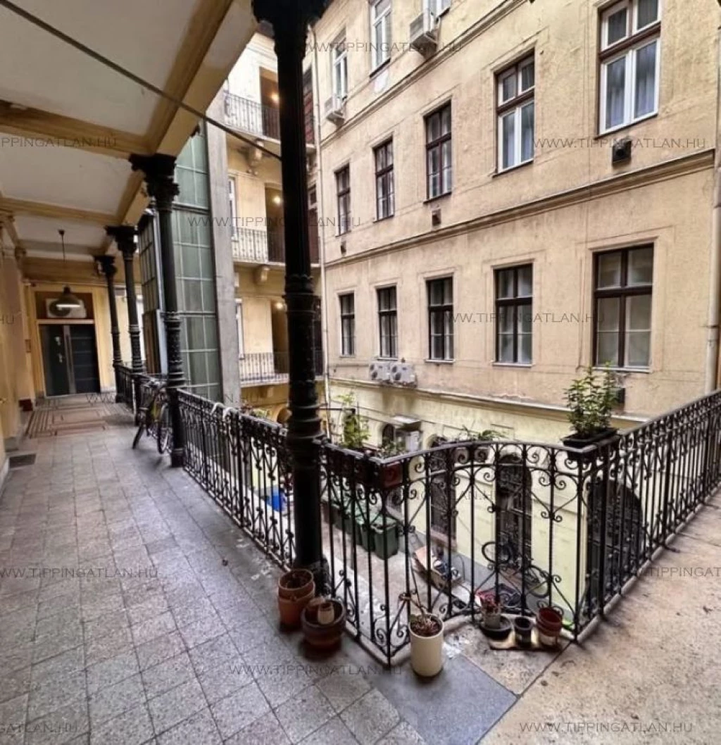 BLAHA LUJZA TÉRNÉL 2 SZOBÁS DUPLA KOMFORTOS JÓ ÁLLAPOTÚ OTTHON!