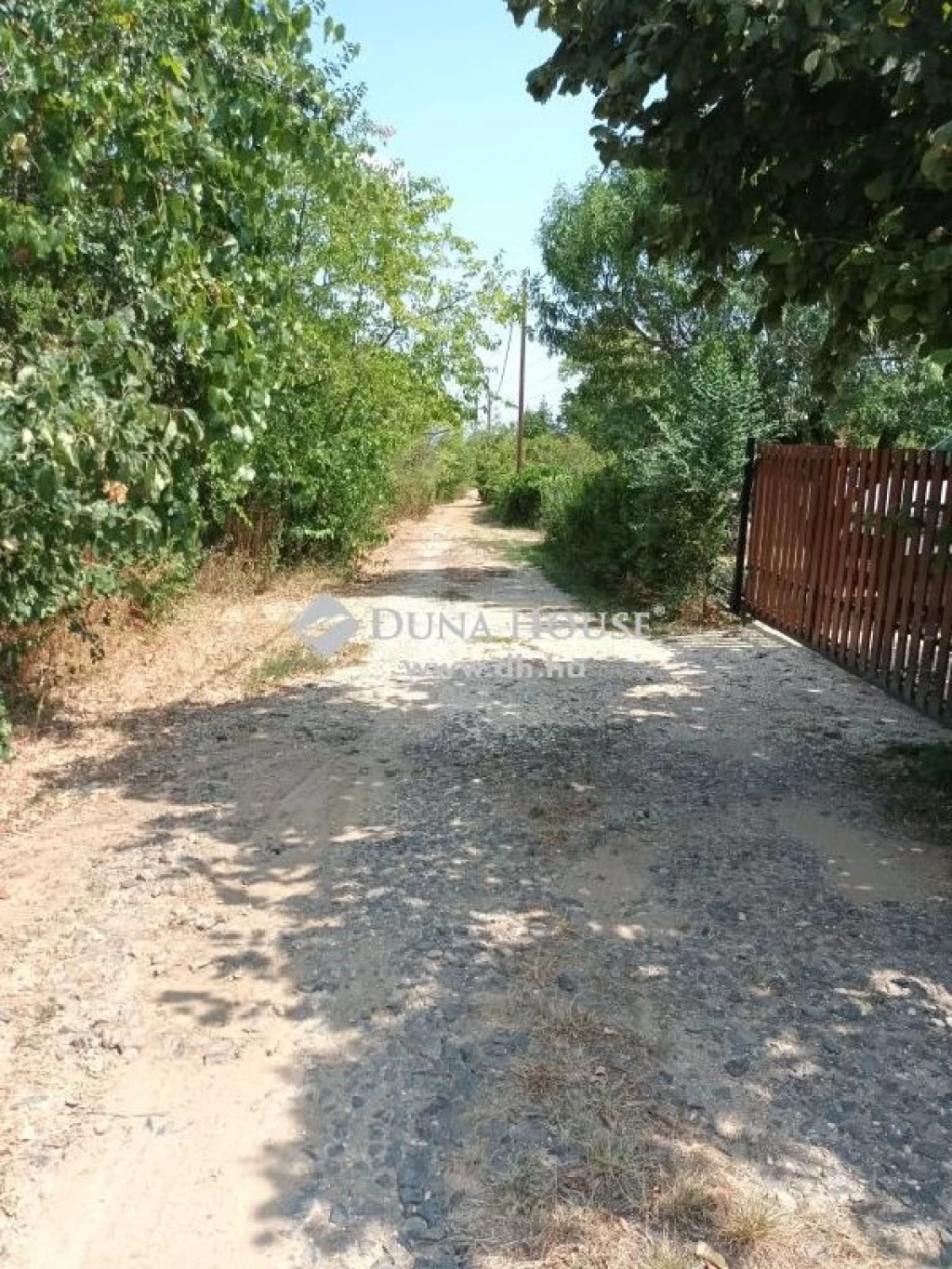 Eladó Telek, Érd
