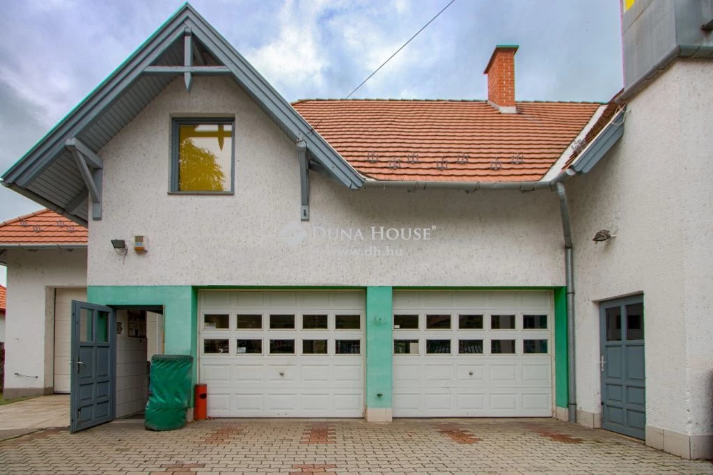 Eladó ház, Balatonföldvár