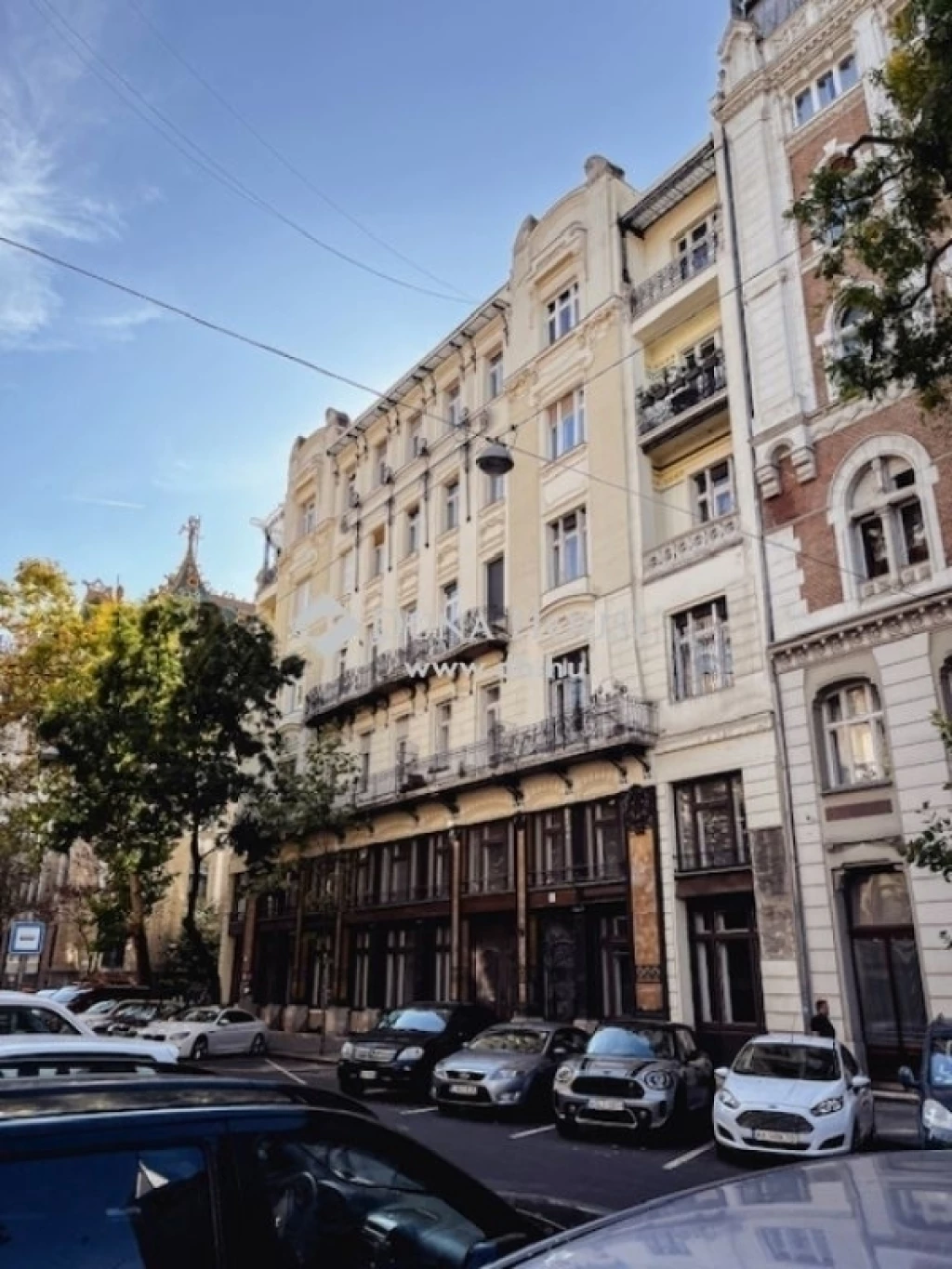 For sale brick flat, Budapest V. kerület, Lipótváros