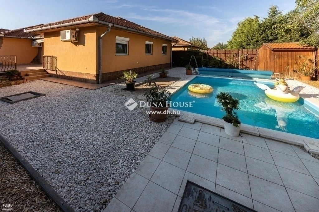 For sale semi-detached house, Szigethalom