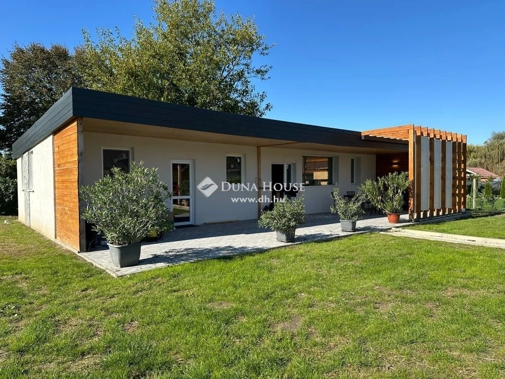 c3-1-name c2-1-name, Balatonfenyves