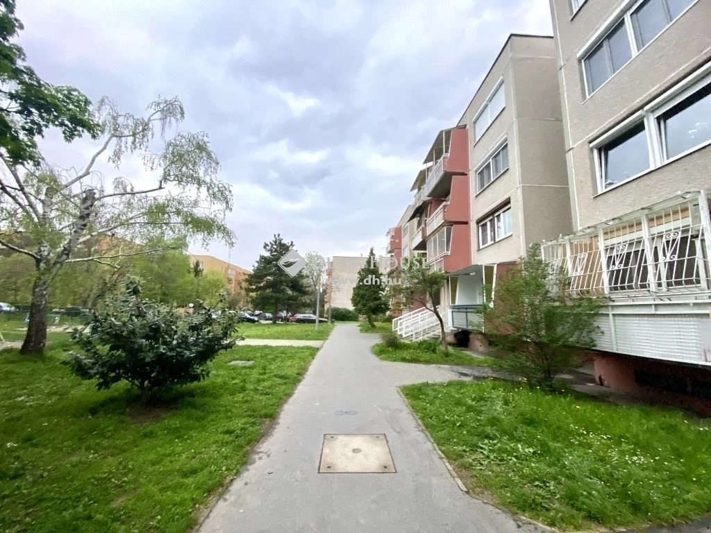 Társasházi lakás Csepelen