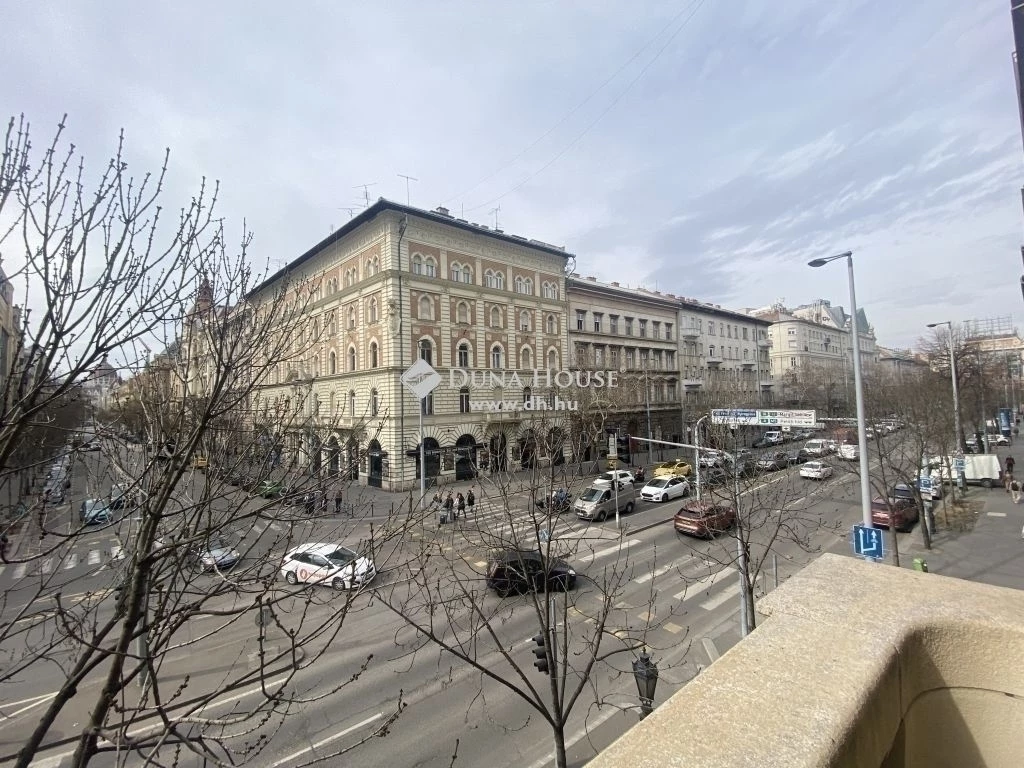 Eladó lakás, Budapest 6. ker.