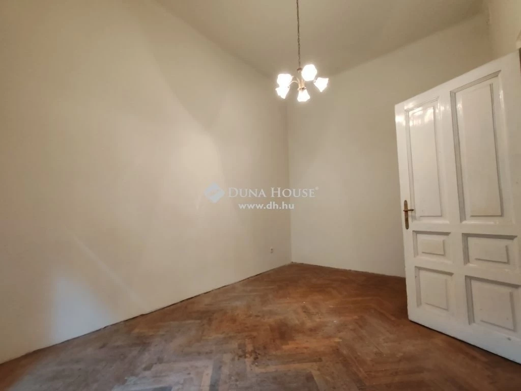 Eladó lakás, Budapest 6. ker.