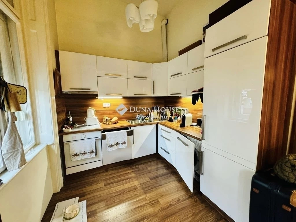 Eladó lakás, Budapest 3. ker.