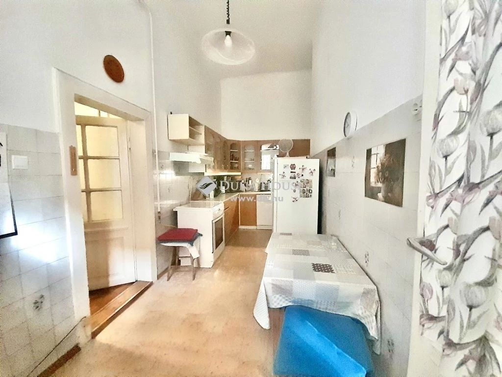 Eladó lakás, Budapest 6. ker.