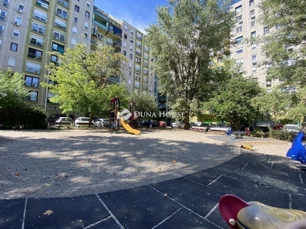 Budapest 4. ker. 7.em.,  67 m2.