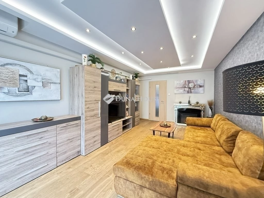 For sale panel flat, Budapest III. kerület