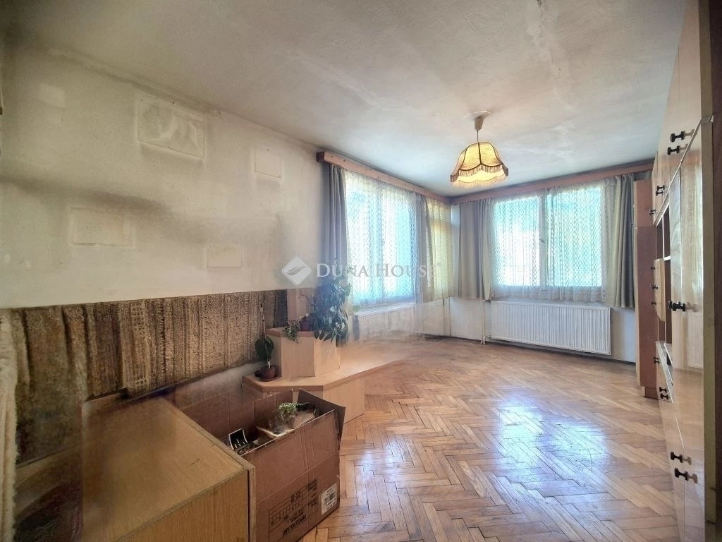Eladó ház, Budapest 3. ker.