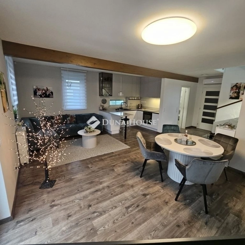 For sale semi-detached house, Budapest XVII. kerület