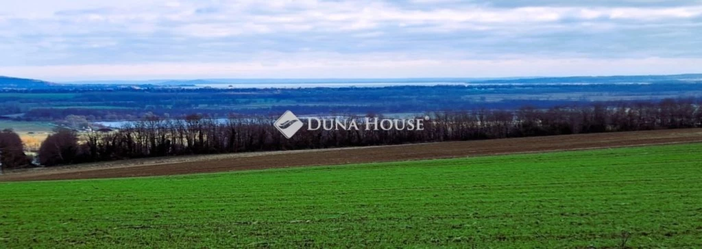 Eladó telek, Alsópáhok