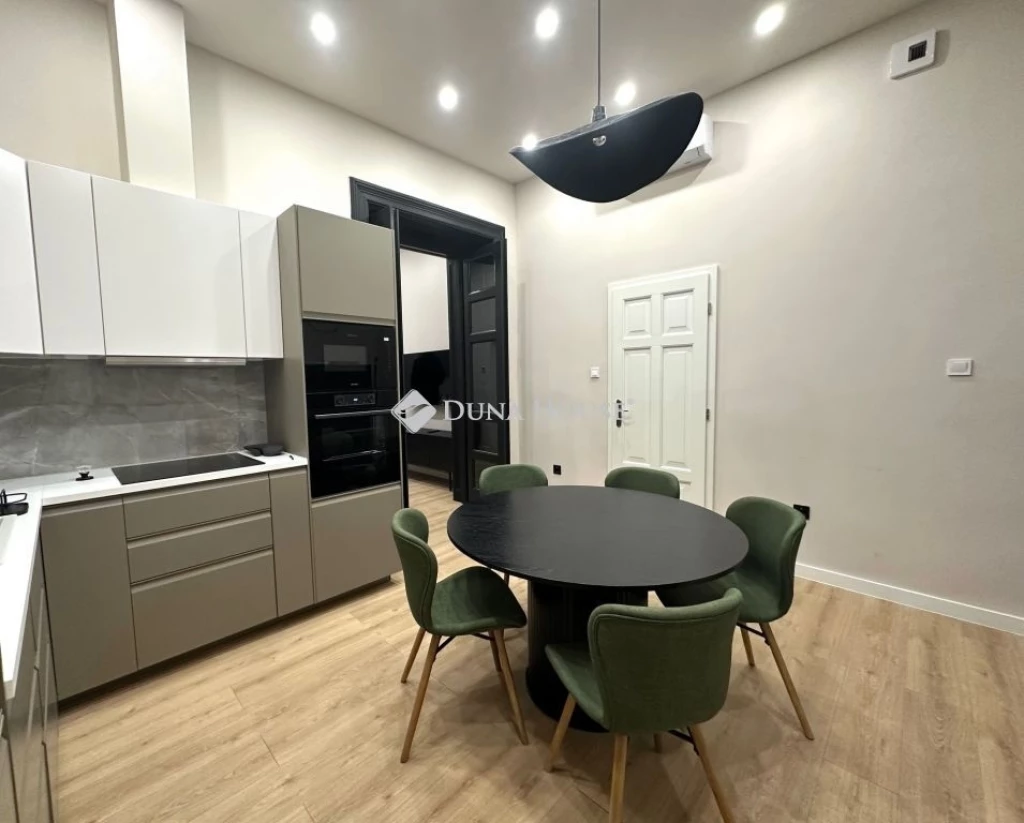 For rent brick flat, Budapest VI. kerület, Dessewffy utca