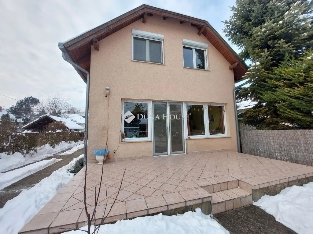 c3-1-name c2-1-name, Budapest III. kerület, Csillaghegy